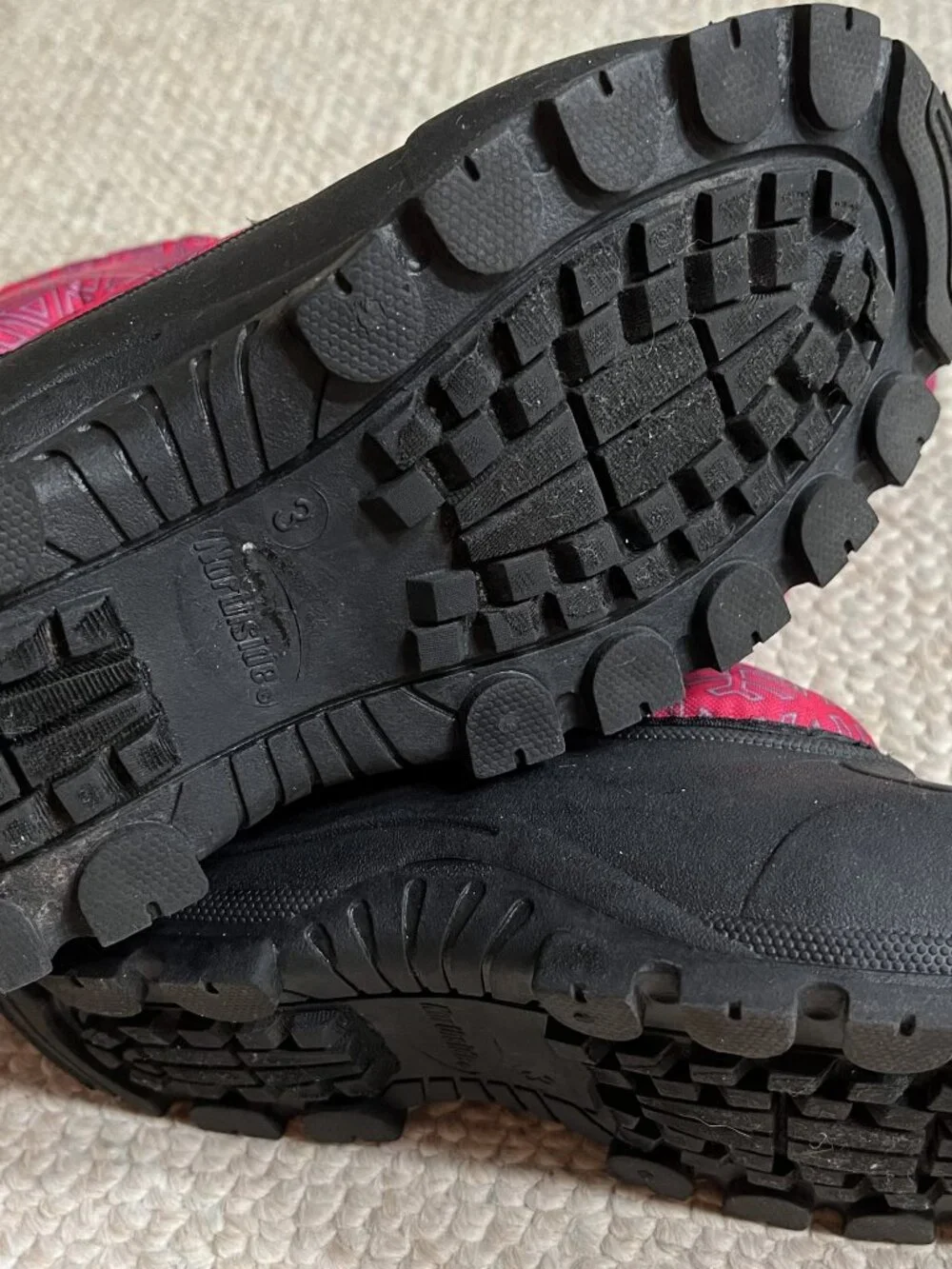 Thermolite Girl's Size 3 Pink Snow Boots Shoes
